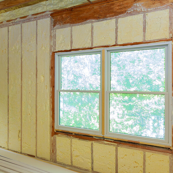 Isolation in a new warming house Polyurea Spraying foam coating insulation of roof.